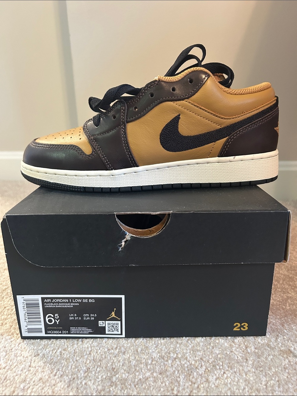 Nike Air Jordan 1 Low SE - Brown & Tan